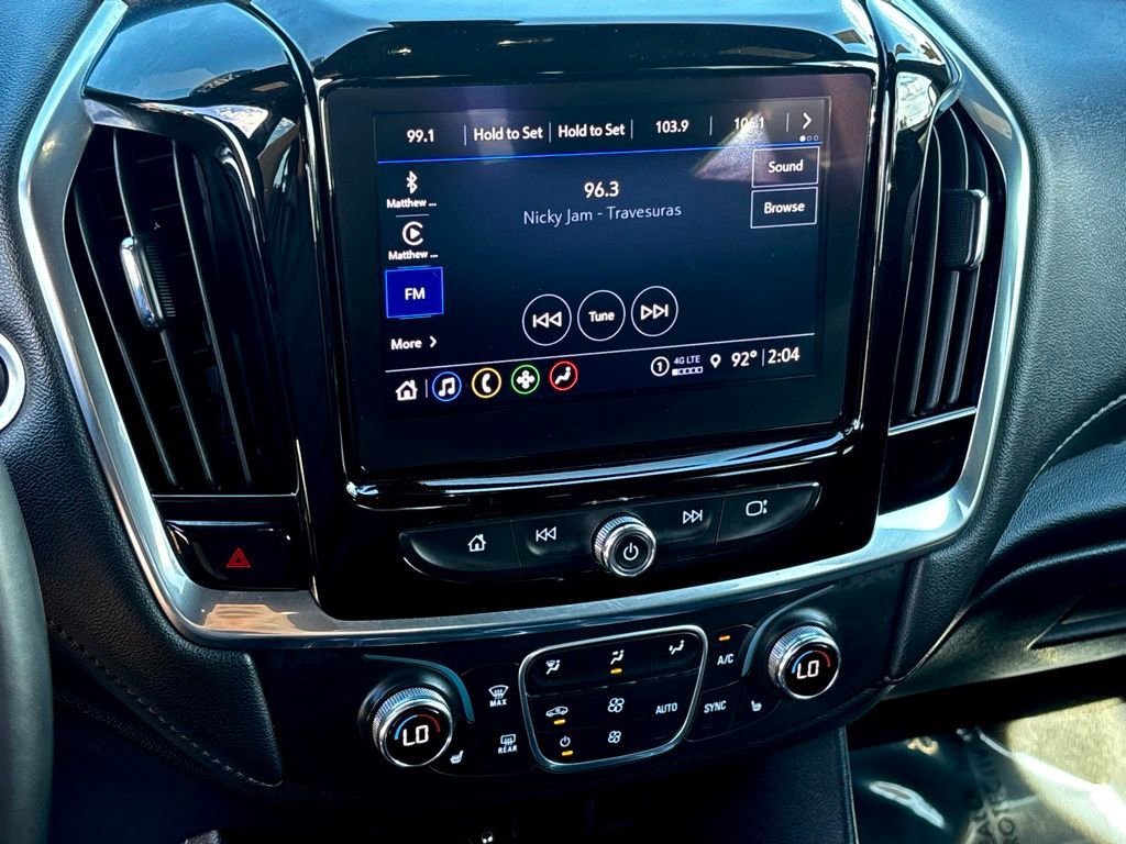 Used 2023 Chevrolet Traverse LT image 16
