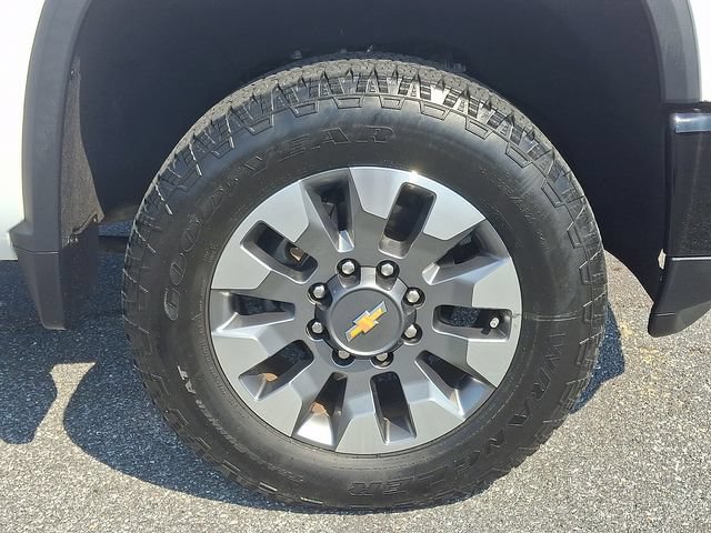 Certified 2024 Chevrolet Silverado 2500 Custom w/ Custom Convenience Package AWD/4WD image 8