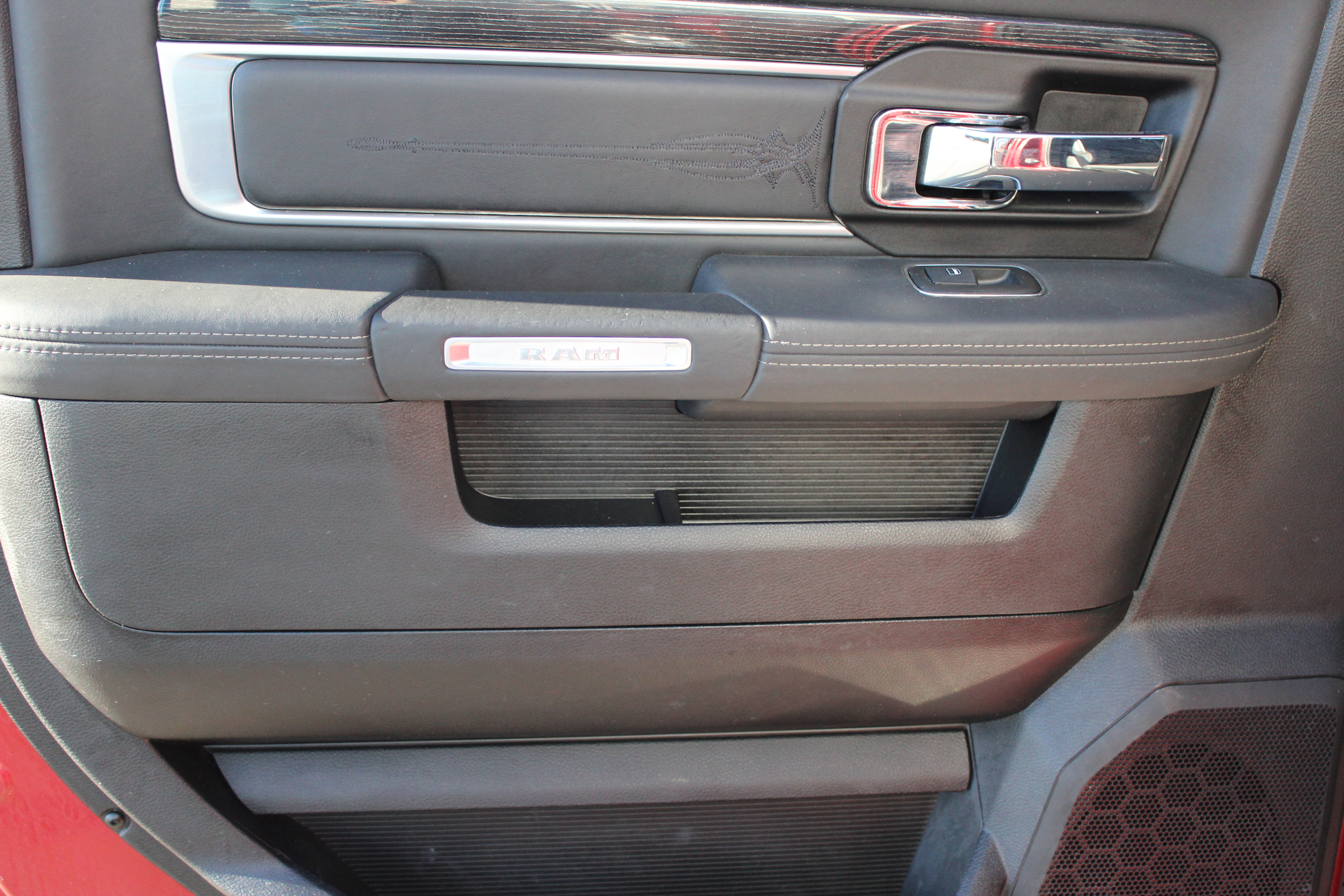 Used 2014 RAM 1500 Limited image 20