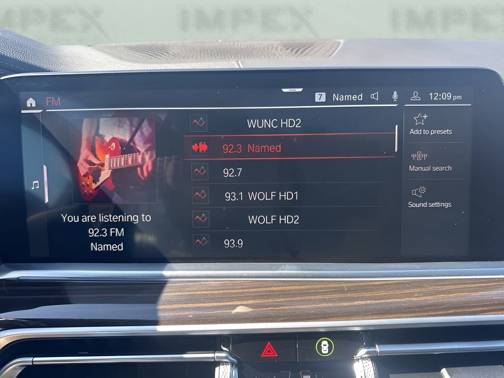 Used 2023 BMW X5 xDrive40i w/ M Sport Package image 19