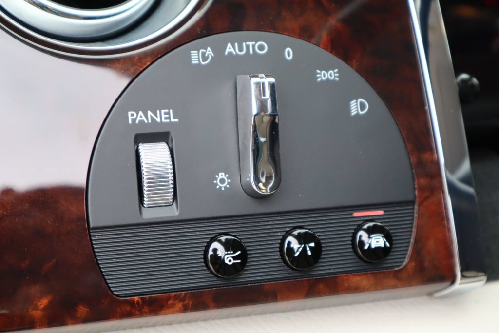 Used 2016 Rolls-Royce Ghost RWD image 11