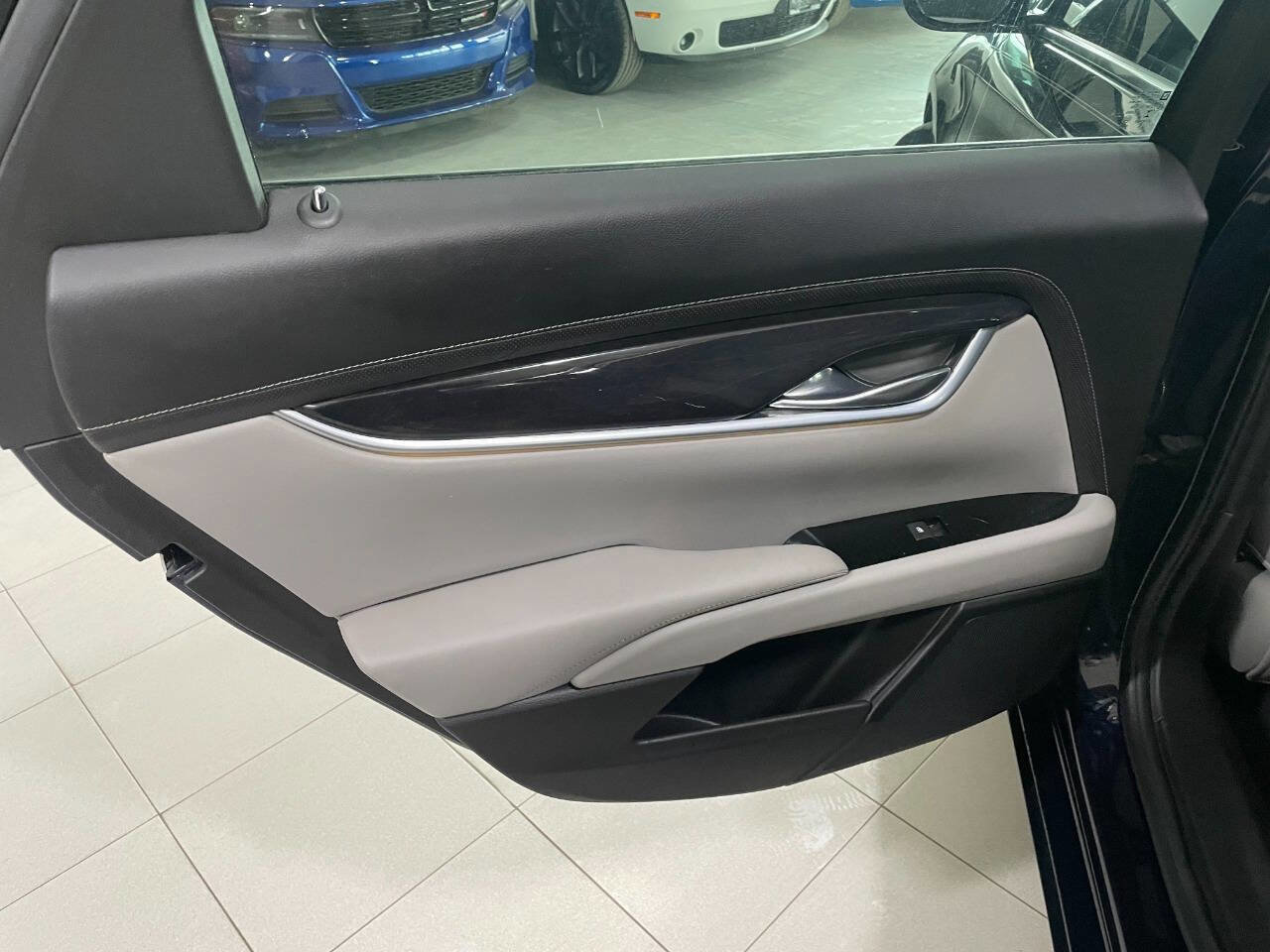 Used 2017 Cadillac XTS Luxury w/ Driver Awareness Package image 17