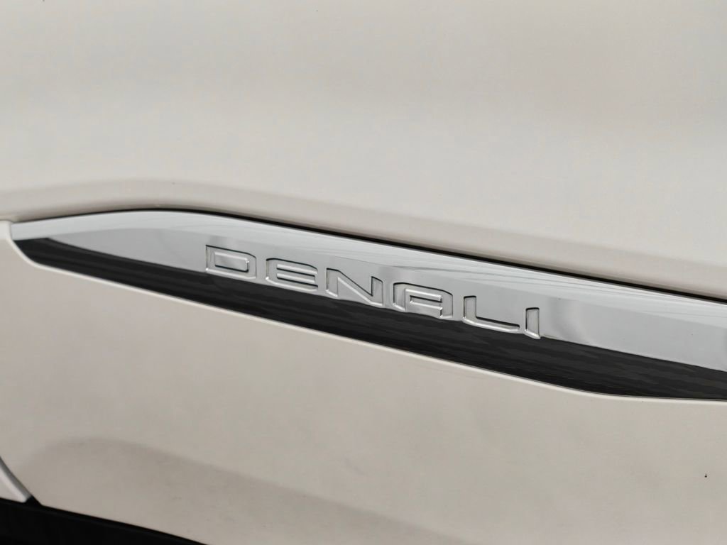 Used 2021 GMC Acadia Denali w/ Denali Ultimate Package image 70