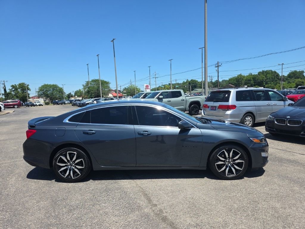 Used 2021 Chevrolet Malibu RS FWD image 3