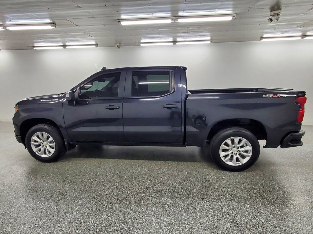 Used 2022 Chevrolet Silverado 1500 Custom image 9