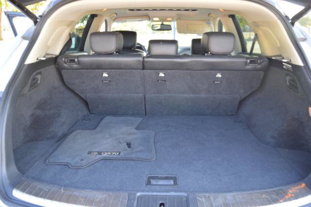 Used 2015 INFINITI QX70 2WD w/ Premium Package image 24