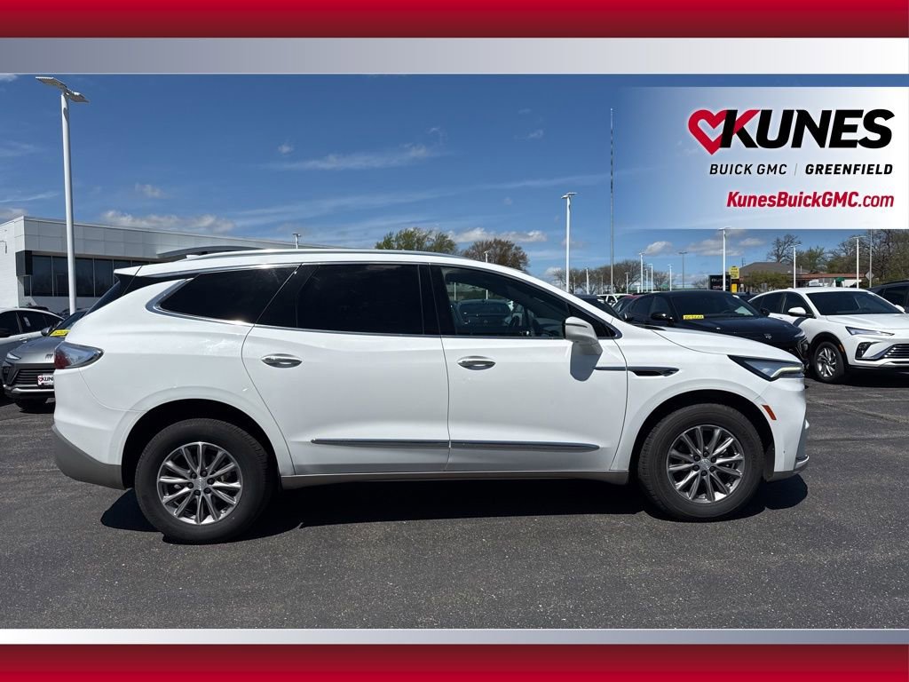 Used 2022 Buick Enclave Premium AWD/4WD image 5