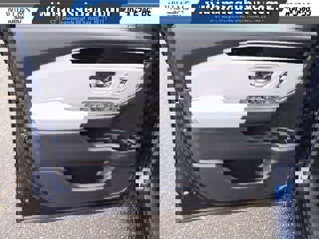 Used 2025 Honda Pilot EX-L image 18