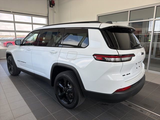 Used 2021 Jeep Grand Cherokee L Laredo AWD/4WD image 3