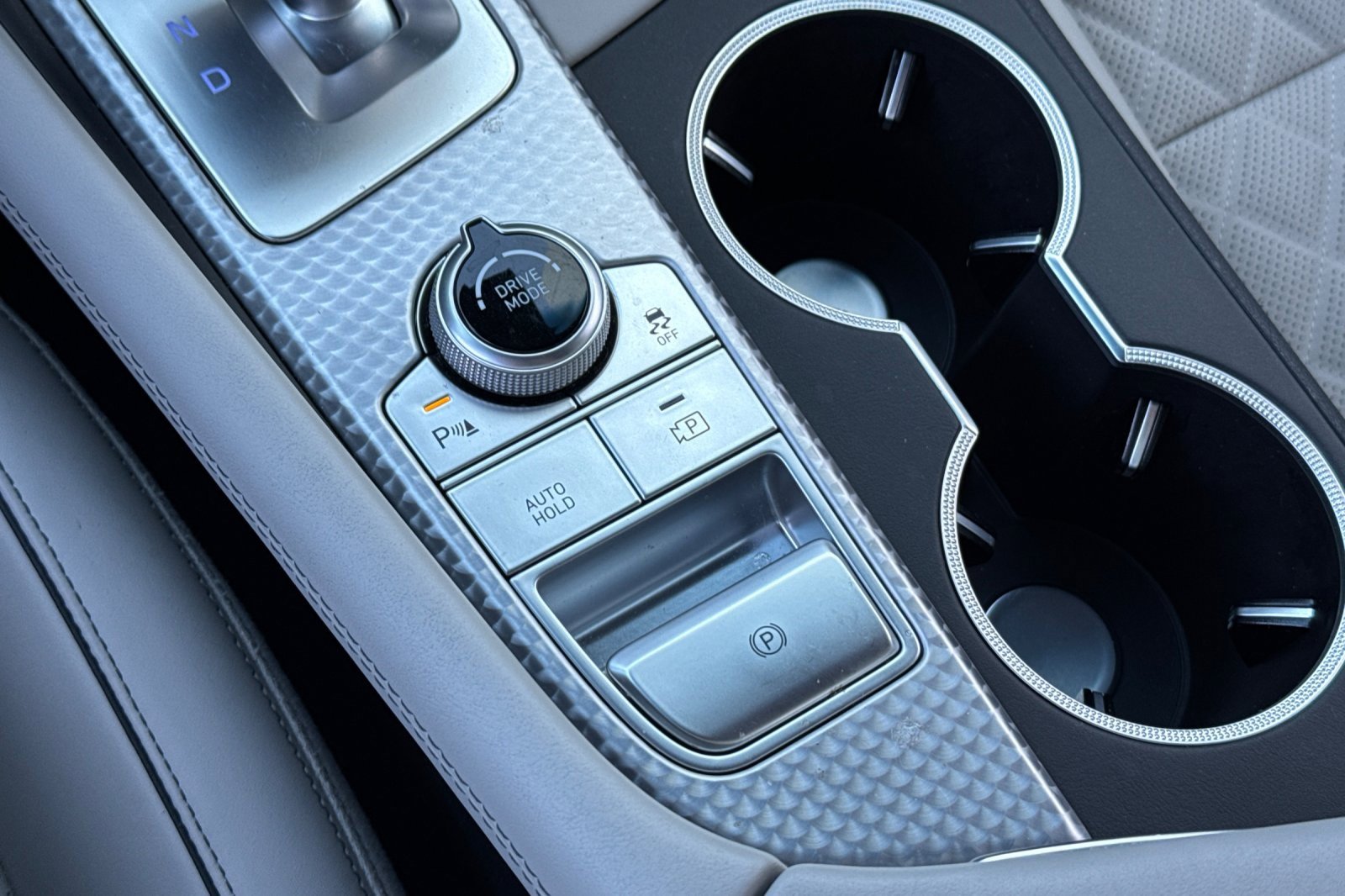 Used 2022 Genesis G70 3.3T image 29