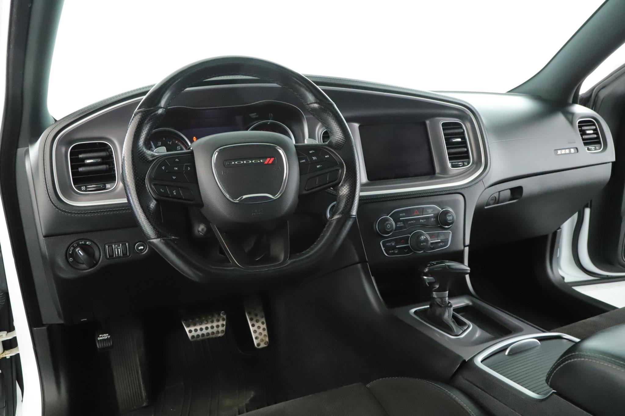 Used 2022 Dodge Charger Scat Pack image 2