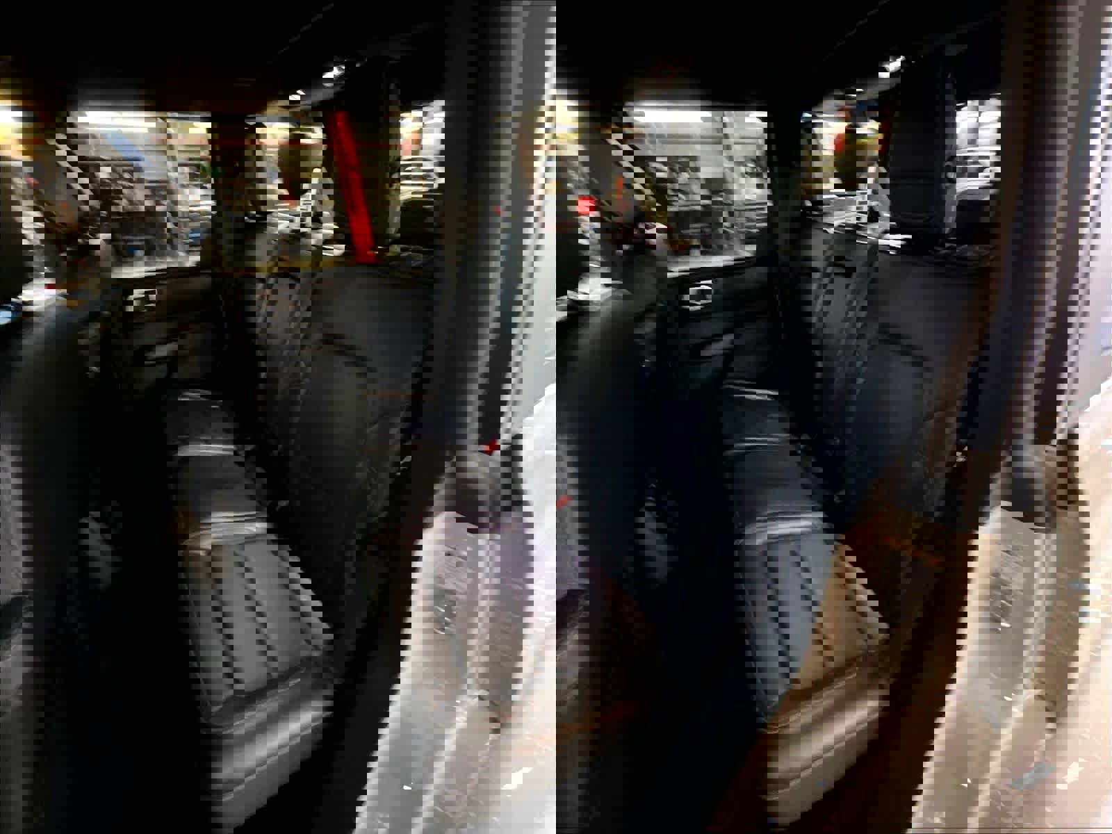 Used 2025 Ford Bronco Outer Banks image 15