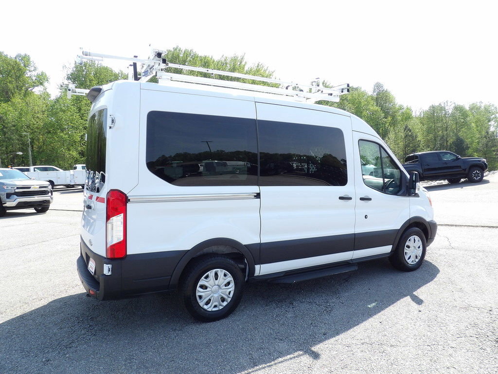 Used 2019 Ford Transit 150 XLT RWD image 8