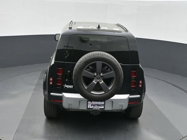 Used 2025 Land Rover Defender 110 S AWD/4WD image 33