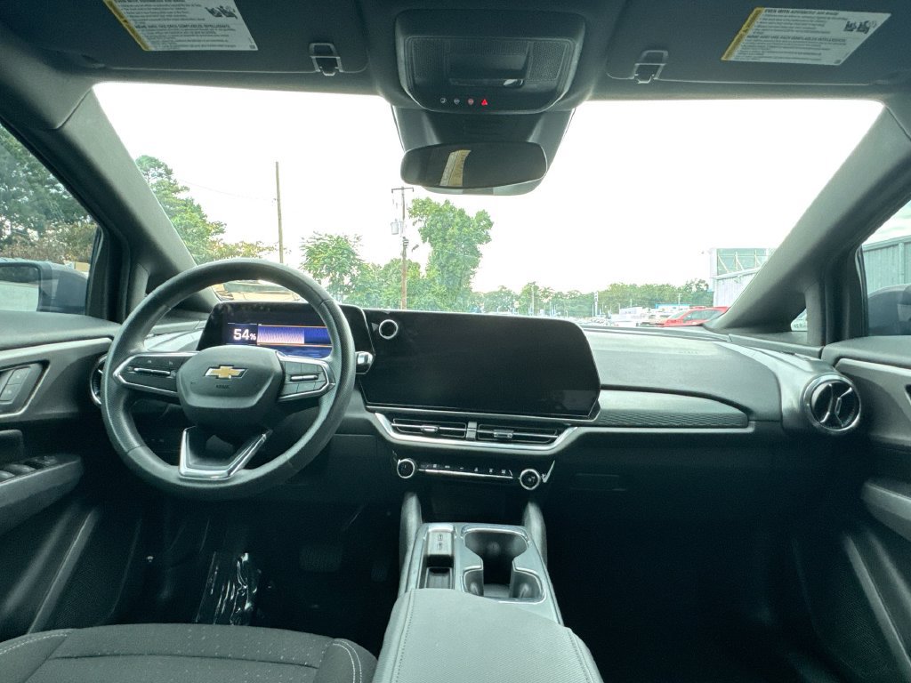 Used 2025 Chevrolet Equinox EV LT FWD image 29