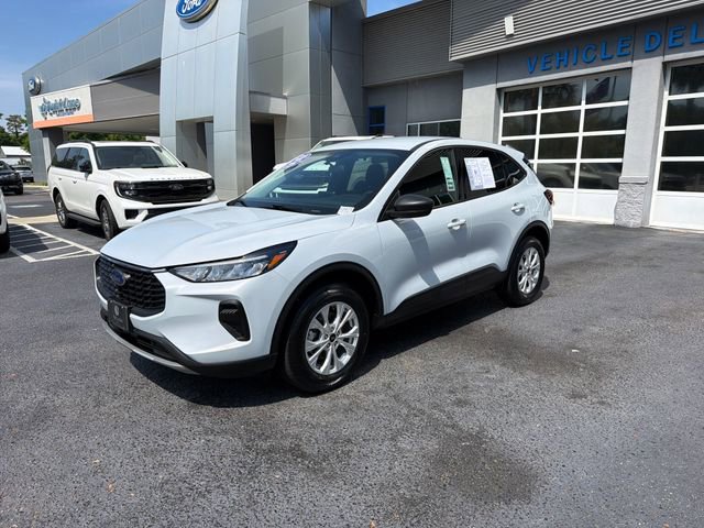 Used 2025 Ford Escape Active image 3