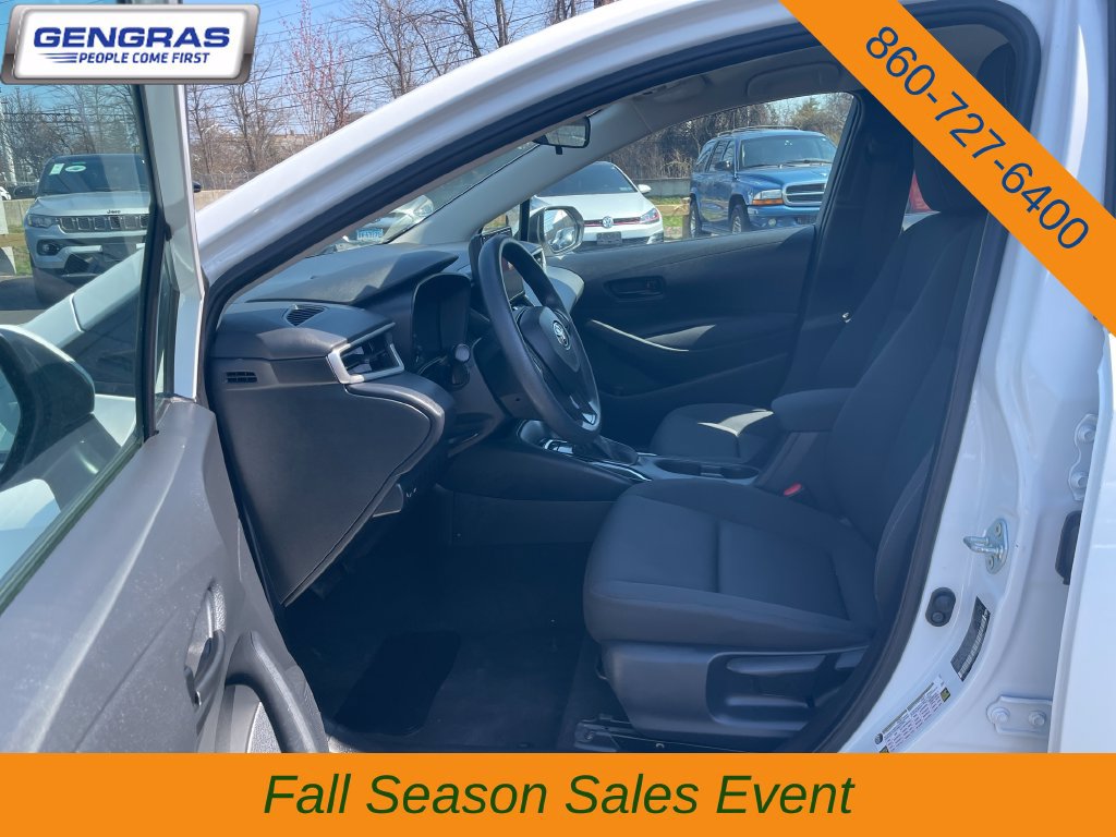 Used 2024 Toyota Corolla LE FWD image 35