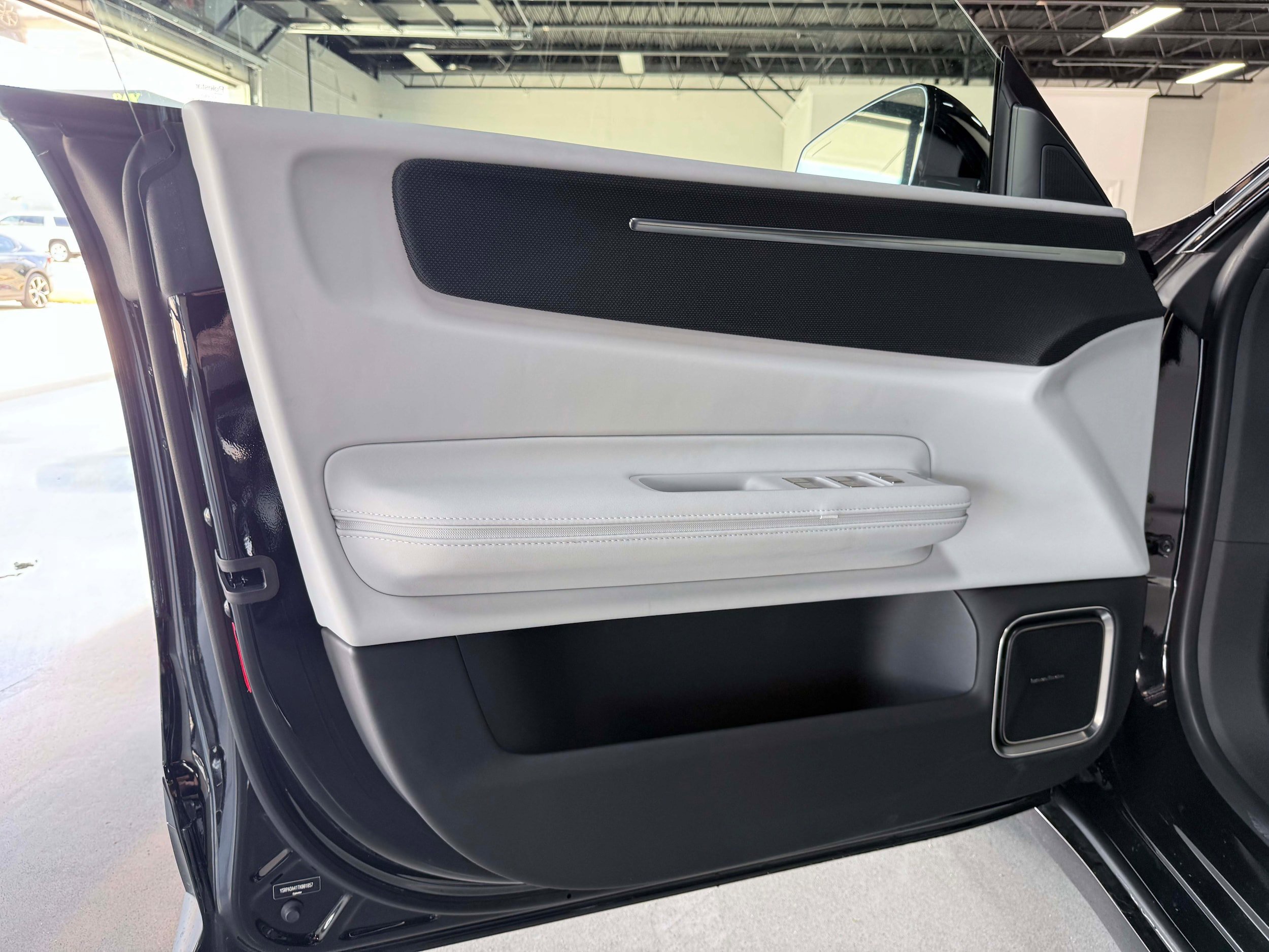 New 2026 Polestar Polestar 4 w/ Performance Pack AWD/4WD image 11