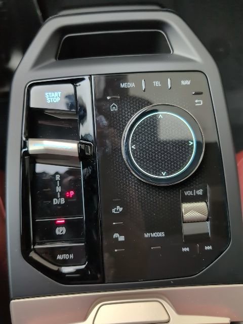 New 2026 BMW iX xDrive45 image 21