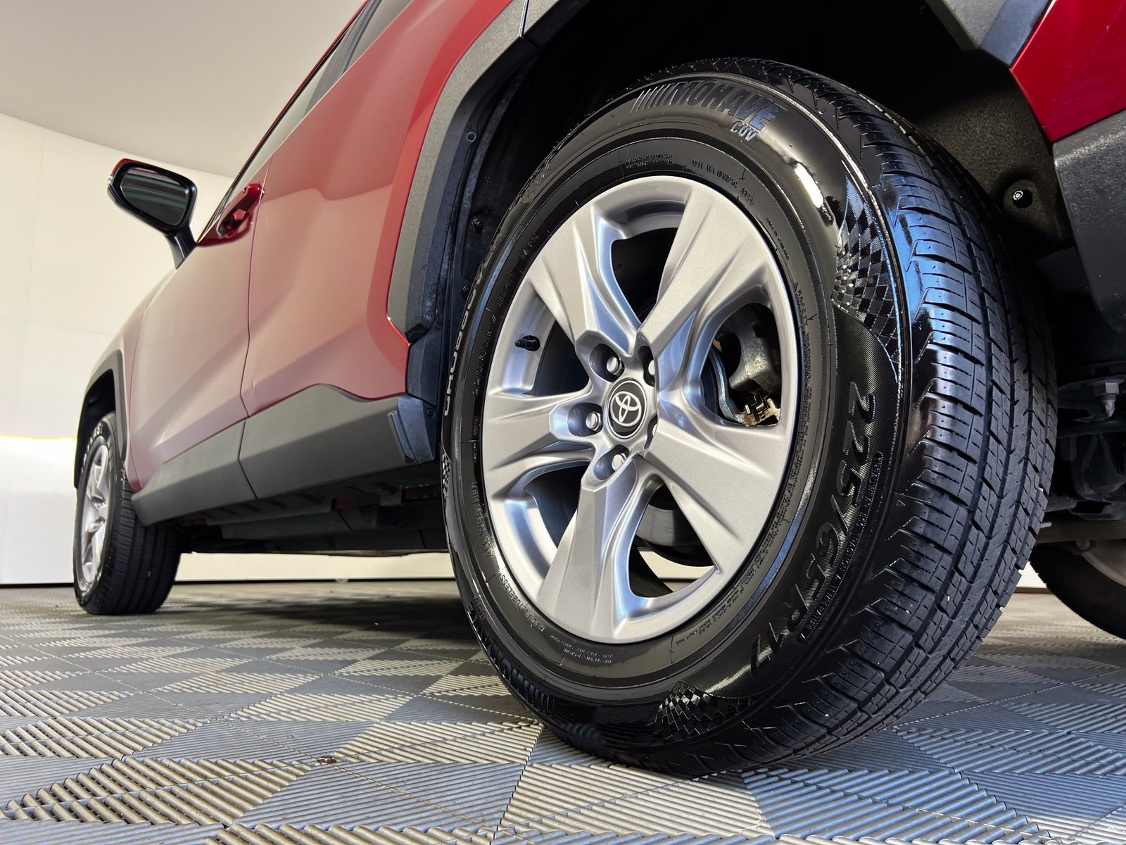 Certified 2025 Toyota RAV4 XLE AWD/4WD image 25