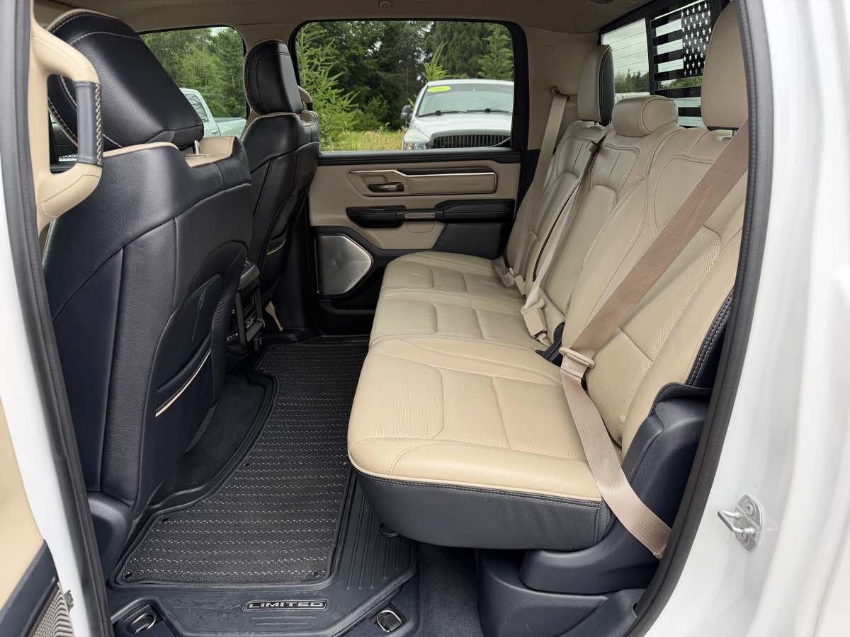Used 2019 RAM 1500 Limited AWD/4WD image 11