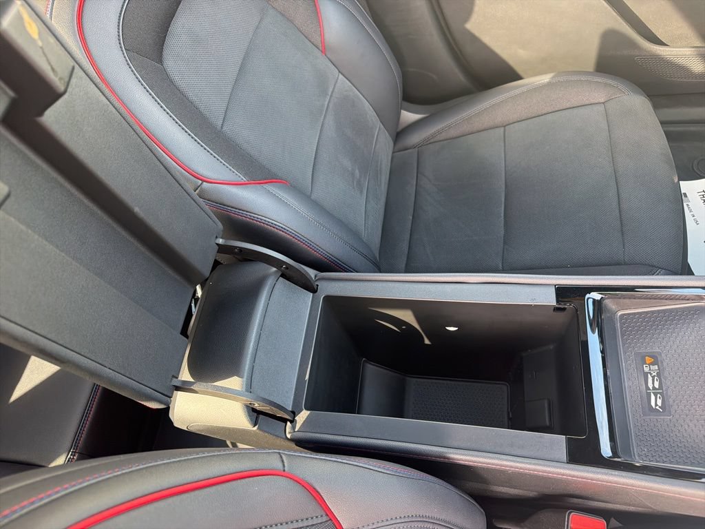 Used 2025 Chevrolet Blazer EV RS FWD image 41