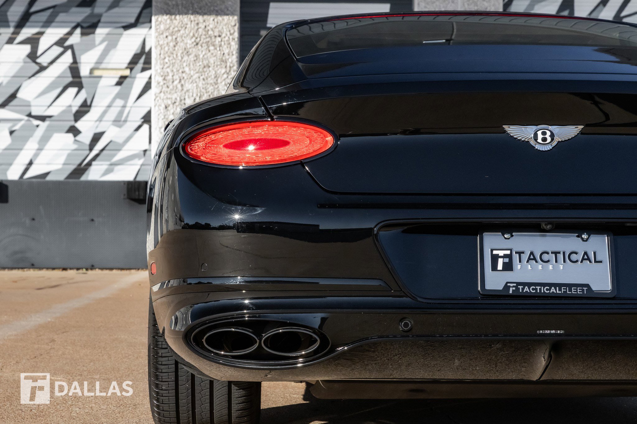 Used 2023 Bentley Continental GT V8 image 14