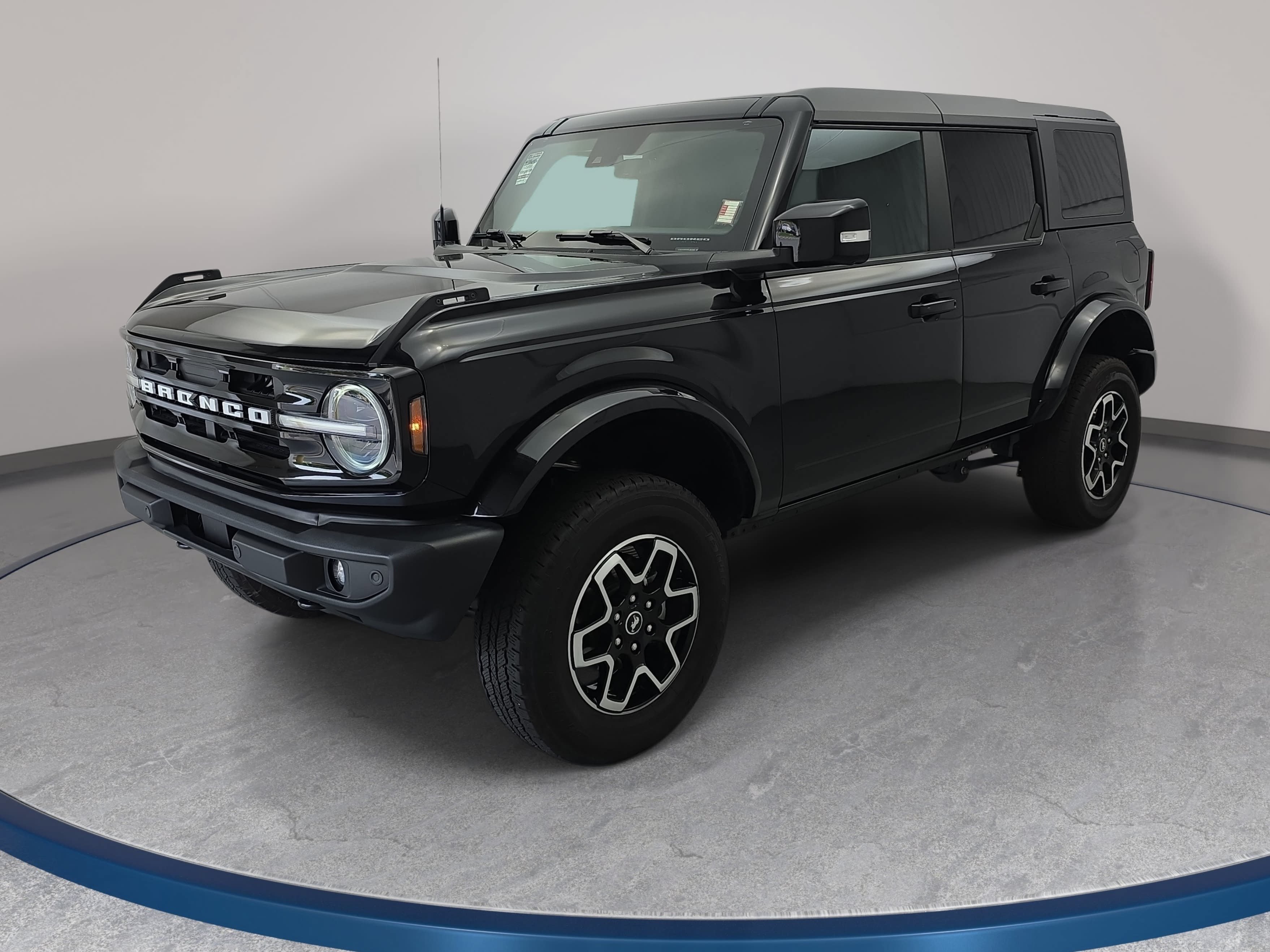 Used 2024 Ford Bronco Outer Banks AWD/4WD image 1