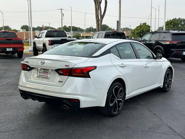 Certified 2024 Nissan Altima 2.5 SR w/ SR Premium Package AWD/4WD image 4