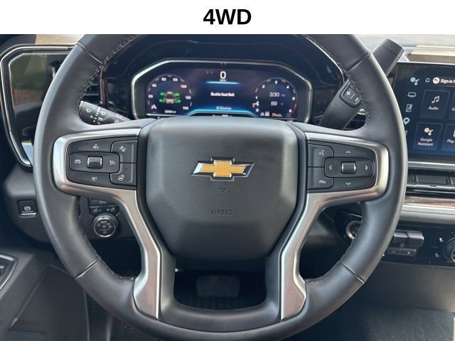 Used 2025 Chevrolet Silverado 2500 LT w/ Convenience Package AWD/4WD image 5