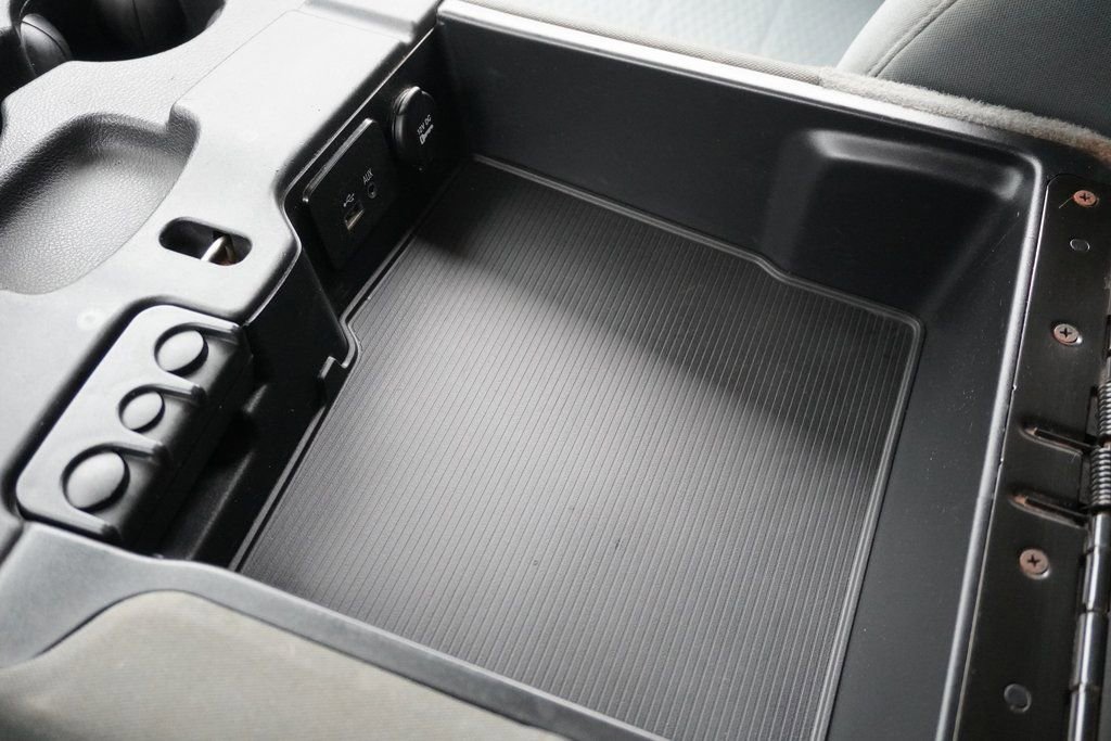 Used 2015 RAM 1500 ST w/ SXT Appearance Group image 15