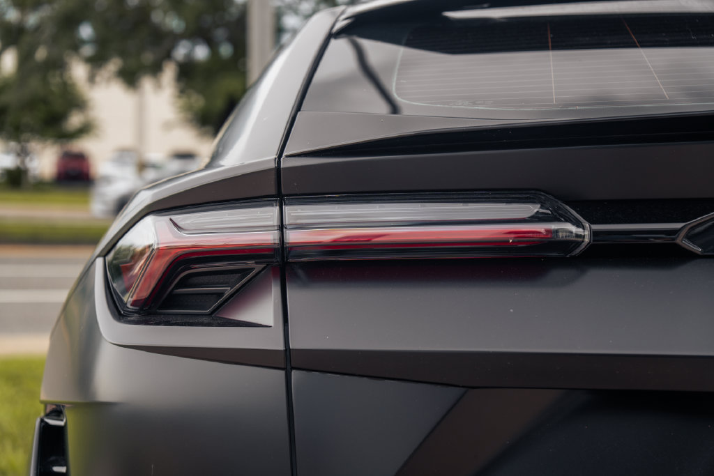 Used 2023 Lamborghini Urus S AWD/4WD image 8