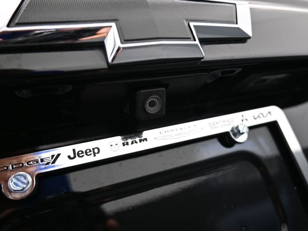 Used 2020 Chevrolet Suburban LT image 41