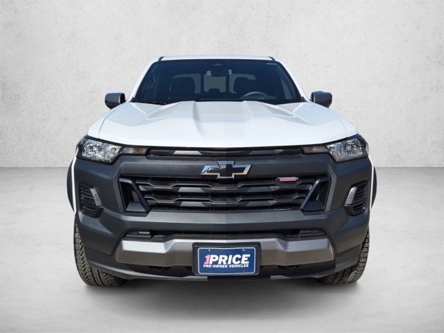 Used 2025 Chevrolet Colorado Trail Boss AWD/4WD image 2