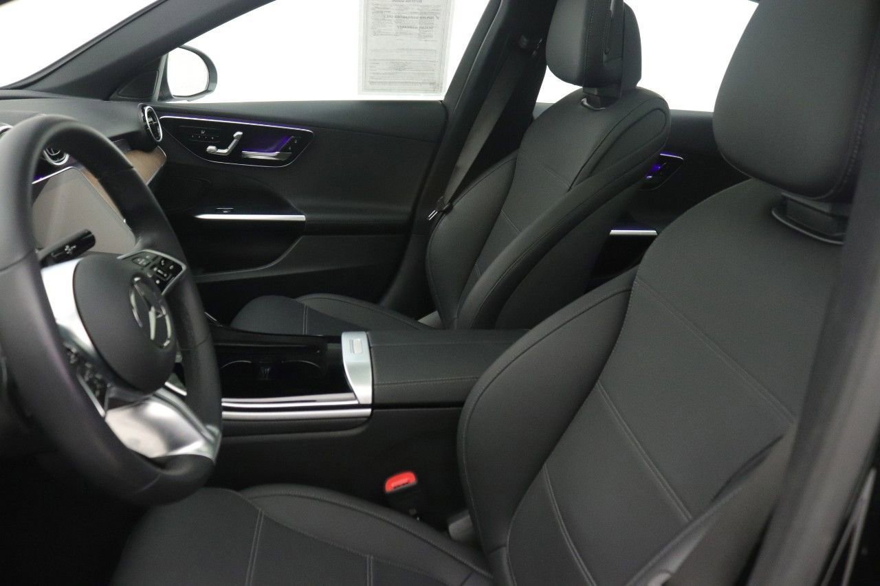 Certified 2025 Mercedes-Benz C 300 Sedan image 32