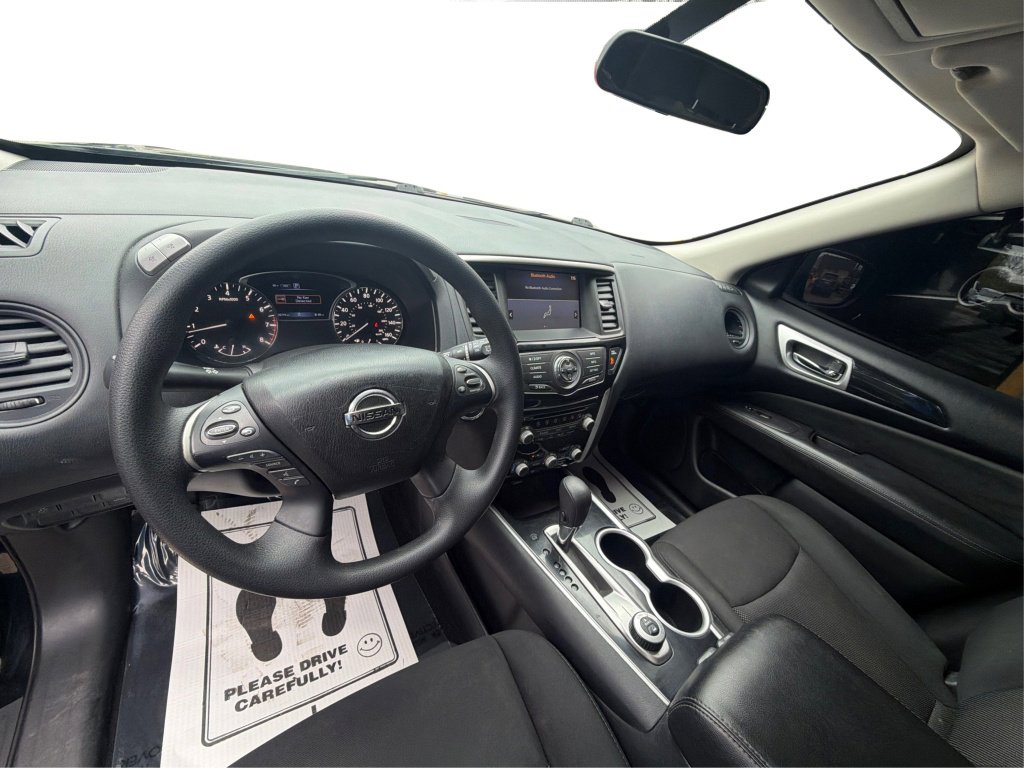 Used 2020 Nissan Pathfinder S AWD/4WD image 33