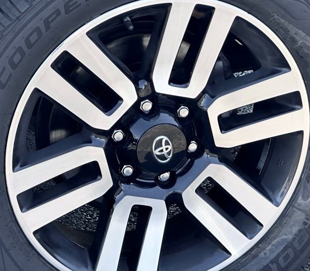Used 2017 Toyota 4Runner Limited AWD/4WD image 8