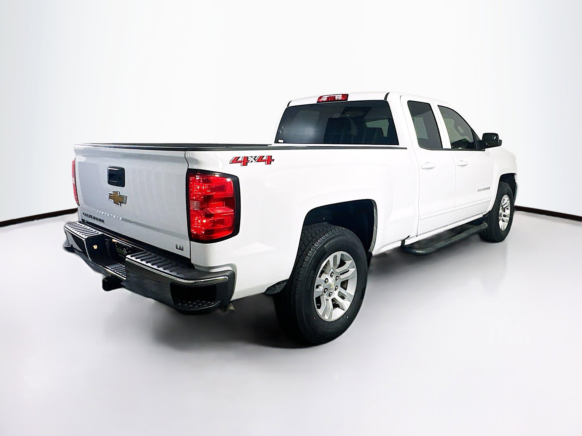 Used 2019 Chevrolet Silverado 1500 LT w/ All Star Edition AWD/4WD image 9