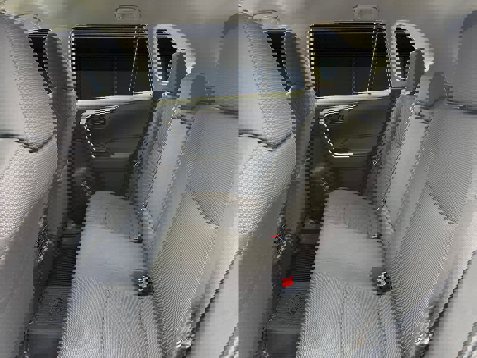 Used 2023 Toyota RAV4 LE image 14