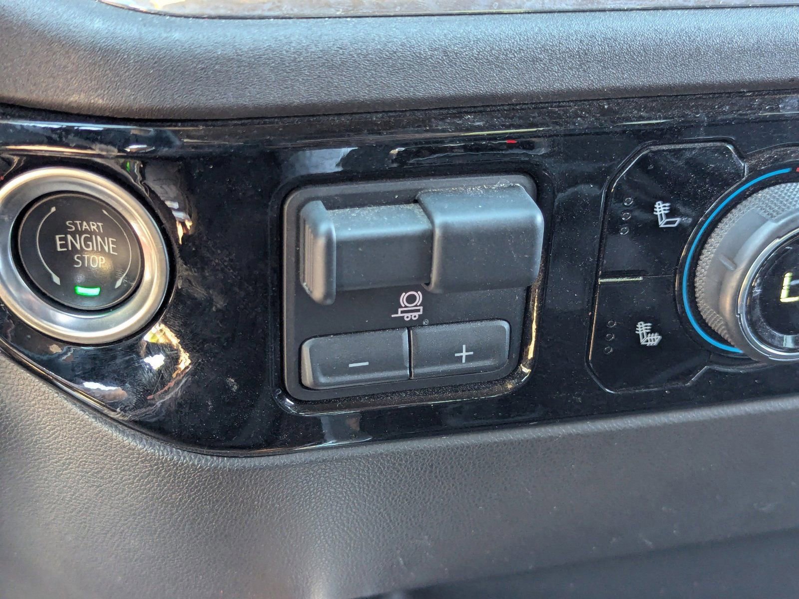 Used 2024 Chevrolet Silverado 1500 LT Trail Boss w/ Convenience Package II image 30