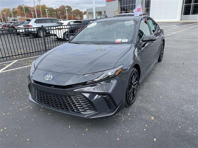 Certified 2025 Toyota Camry SE video 1