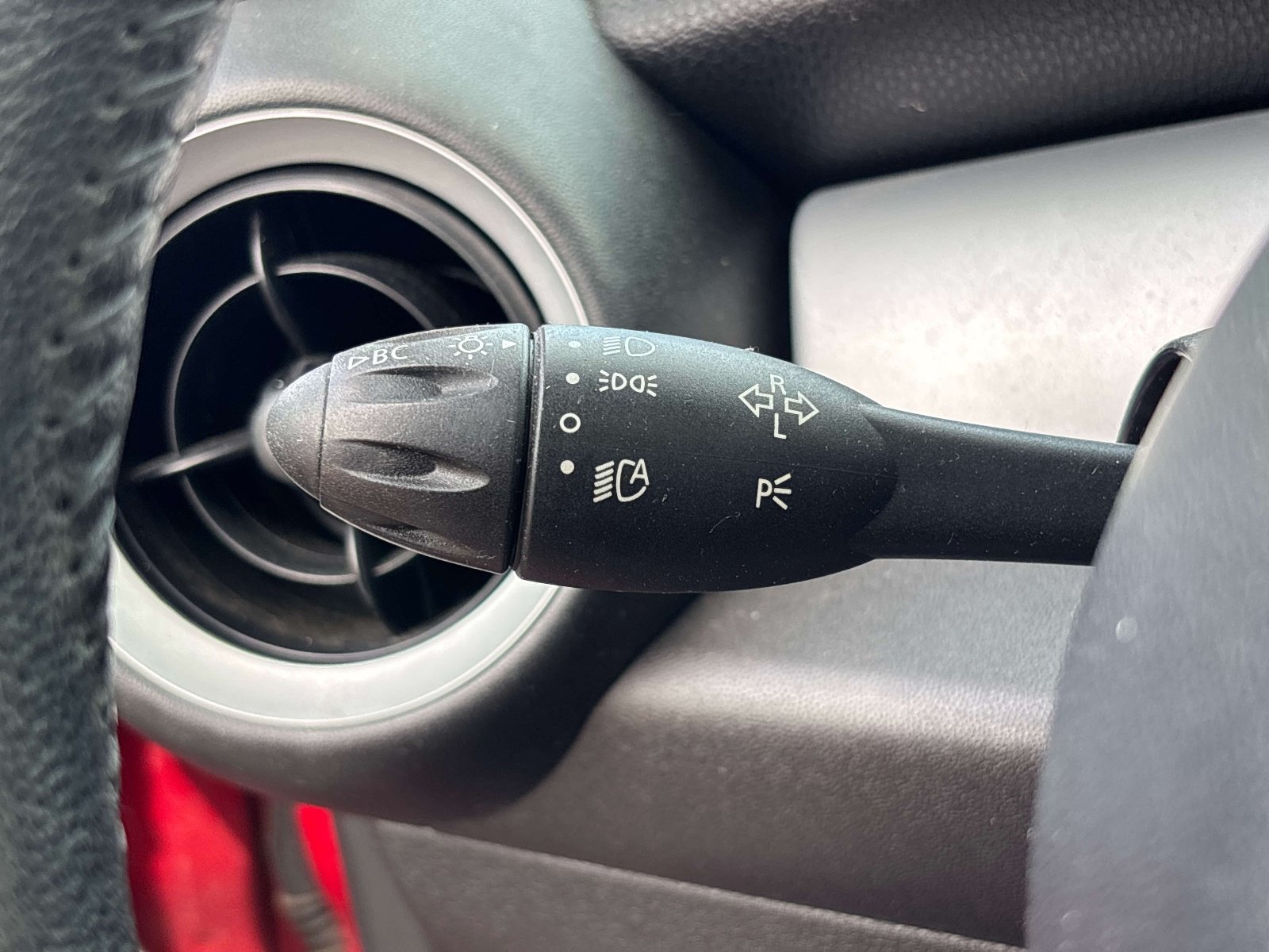Used 2014 MINI Cooper Clubman FWD image 25