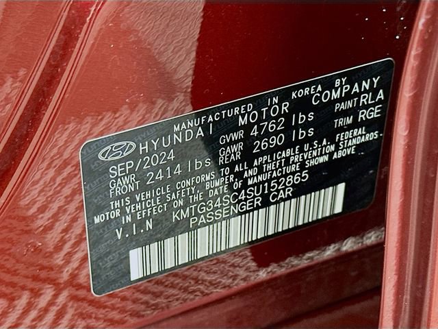 Certified 2025 Genesis G70 2.5T w/ Sport Prestige Package image 33