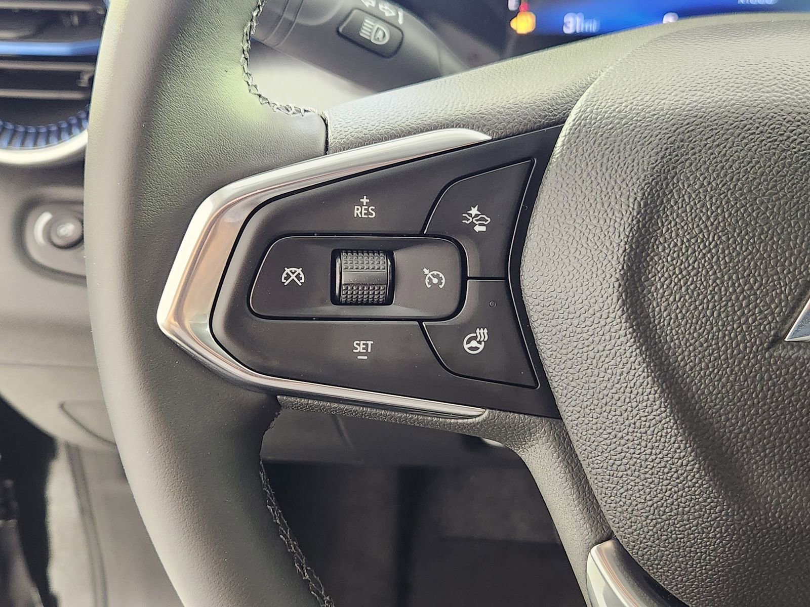 New 2026 Chevrolet Trax LT w/ Driver Confidence Package image 31