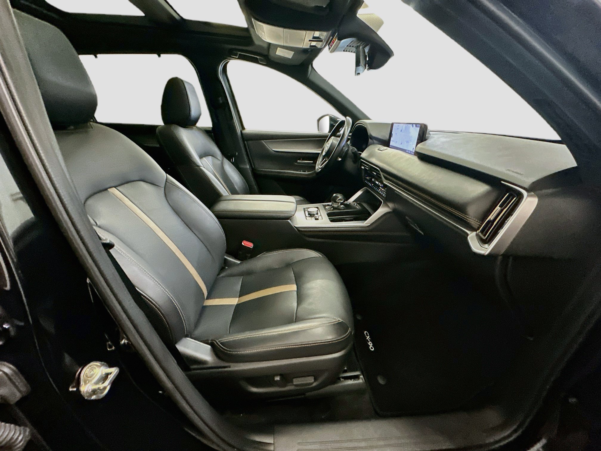 Used 2024 MAZDA CX-90 Plug-In Hybrid w/ Premium Plus AWD/4WD image 34