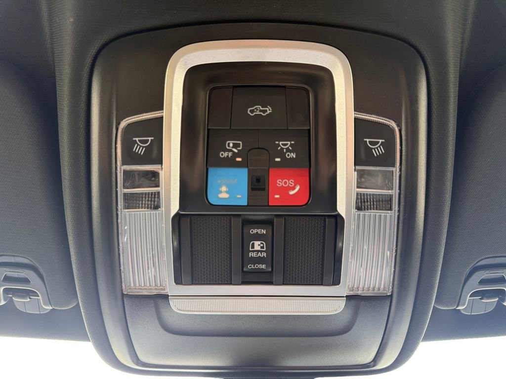 New 2026 RAM 1500 4x4 Crew Cab image 11