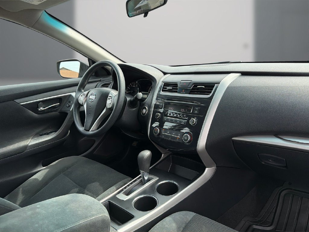 Used 2015 Nissan Altima 2.5 S w/ Power Driver Seat Package FWD image 14