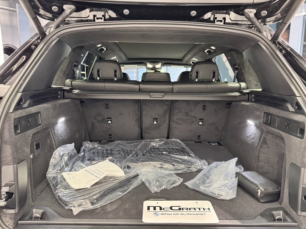 New 2026 BMW X5 M Competition w/ Executive Package image 25