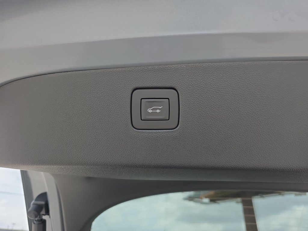 New 2026 Buick Envista Sport Touring w/ Convenience I Package FWD image 31