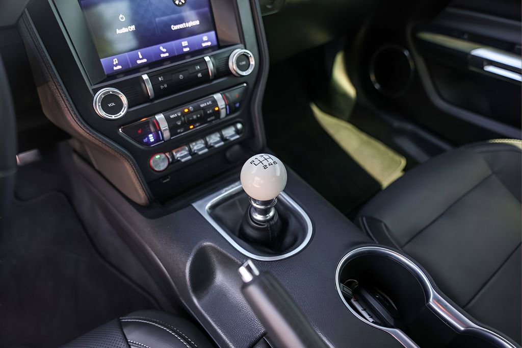 Used 2022 Ford Mustang GT Premium image 19
